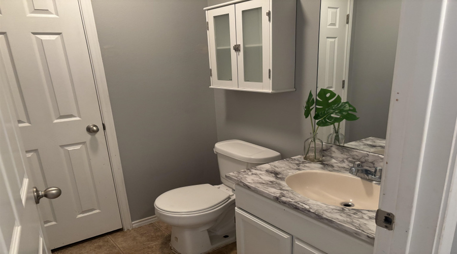 5505 Marlin Dr, Laredo, Texas 78043, 4 Bedrooms Bedrooms, 7 Rooms Rooms,2 BathroomsBathrooms,Residential,For Sale,5505 Marlin Dr,20252716