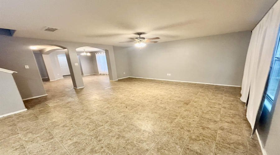 5505 Marlin Dr, Laredo, Texas 78043, 4 Bedrooms Bedrooms, 7 Rooms Rooms,2 BathroomsBathrooms,Residential,For Sale,5505 Marlin Dr,20252716