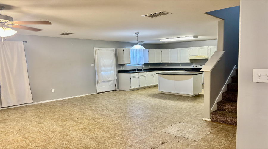 5505 Marlin Dr, Laredo, Texas 78043, 4 Bedrooms Bedrooms, 7 Rooms Rooms,2 BathroomsBathrooms,Residential,For Sale,5505 Marlin Dr,20252716