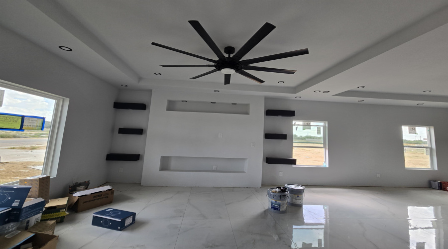 5062 Luna Grande Lp., Laredo, Texas 78046, 3 Bedrooms Bedrooms, 5 Rooms Rooms,2 BathroomsBathrooms,Residential,For Sale,5062 Luna Grande Lp.,20252717