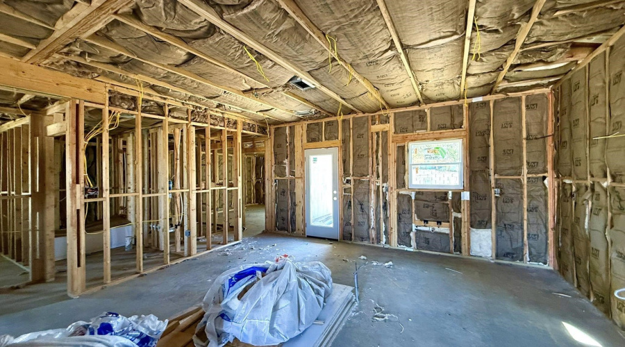 5049 Los Caballos Lp., Laredo, Texas 78046, 3 Bedrooms Bedrooms, 6 Rooms Rooms,2 BathroomsBathrooms,Residential,For Sale,5049 Los Caballos Lp.,20252724