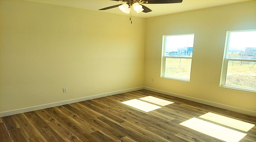 5408 Galicia Lane, Laredo, Texas 78046, 3 Bedrooms Bedrooms, 5 Rooms Rooms,3 BathroomsBathrooms,Residential,For Sale,5408 Galicia Lane,20253130