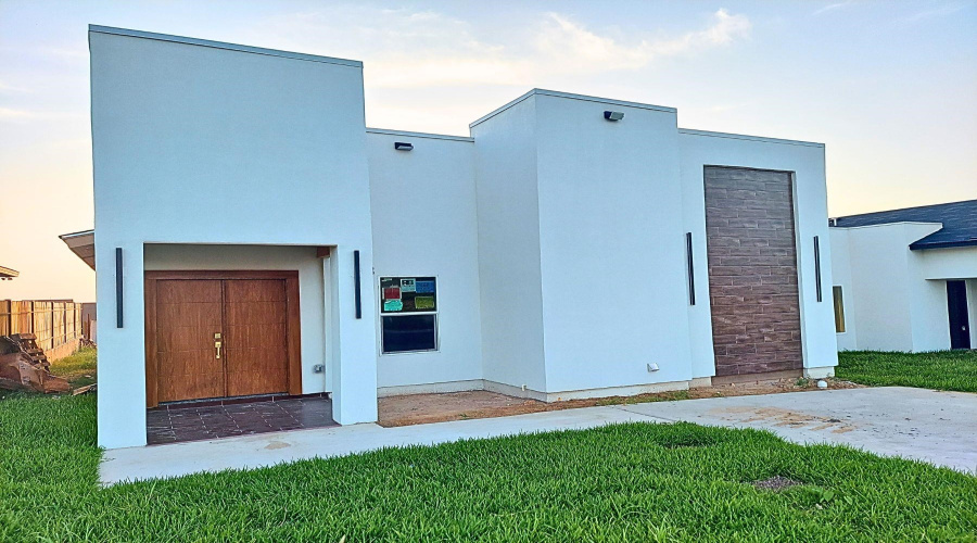 5408 Galicia Lane, Laredo, Texas 78046, 3 Bedrooms Bedrooms, 5 Rooms Rooms,3 BathroomsBathrooms,Residential,For Sale,5408 Galicia Lane,20253130