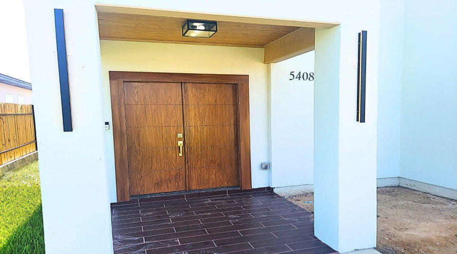 5408 Galicia Lane, Laredo, Texas 78046, 3 Bedrooms Bedrooms, 5 Rooms Rooms,3 BathroomsBathrooms,Residential,For Sale,5408 Galicia Lane,20253130