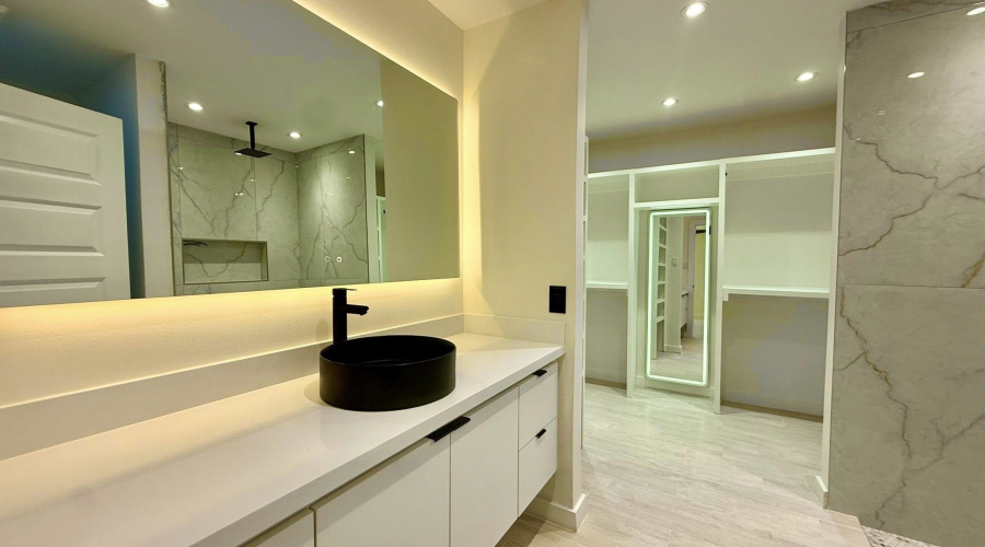 5045 Los Caballos Lp., Laredo, Texas 78046, 3 Bedrooms Bedrooms, 6 Rooms Rooms,2 BathroomsBathrooms,Residential,For Sale,5045 Los Caballos Lp.,20252726