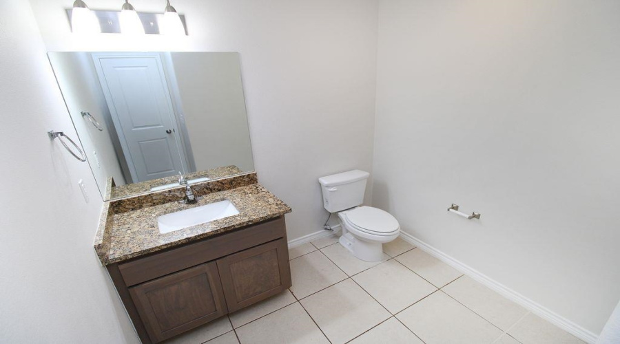 3712 Jaime Martin, Laredo, Texas 78046, 4 Bedrooms Bedrooms, 8 Rooms Rooms,2 BathroomsBathrooms,Residential,For Sale,3712 Jaime Martin,20252738