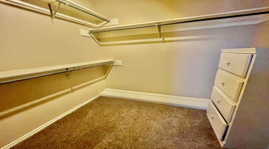 100 Village Blvd, Laredo, Texas 78041, 2 Bedrooms Bedrooms, 4 Rooms Rooms,2 BathroomsBathrooms,Residential,For Rent,100 Village Blvd,20253143