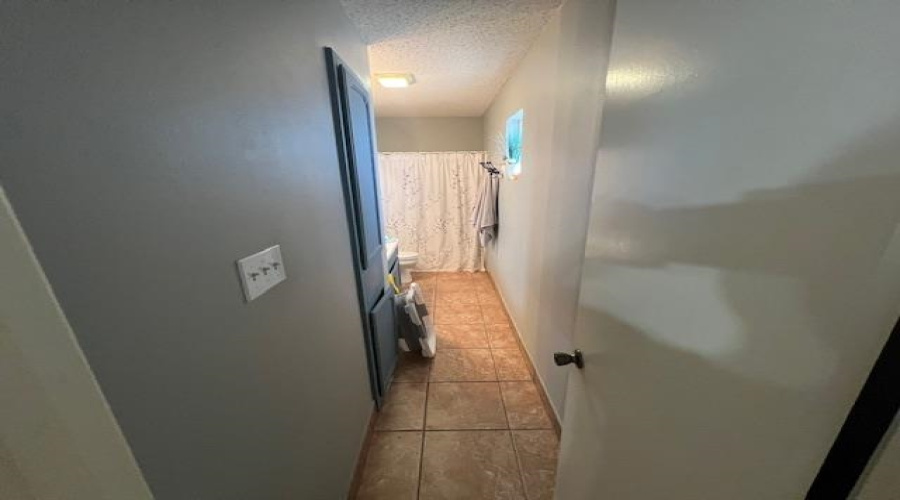 1050 Trent Dr, LAREDO, Texas 78046-5555, 3 Bedrooms Bedrooms, 6 Rooms Rooms,2 BathroomsBathrooms,Residential,For Sale,1050 Trent Dr,20253144