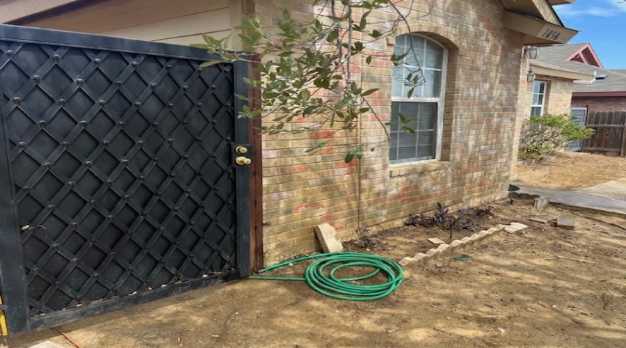 1050 Trent Dr, LAREDO, Texas 78046-5555, 3 Bedrooms Bedrooms, 6 Rooms Rooms,2 BathroomsBathrooms,Residential,For Sale,1050 Trent Dr,20253144