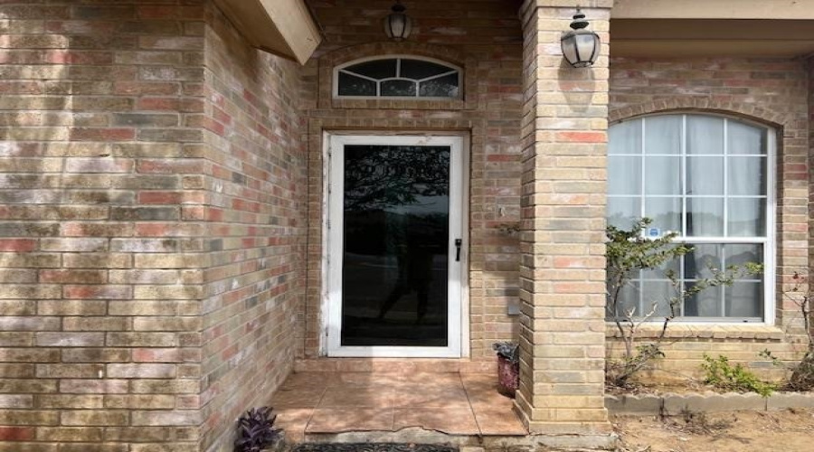 1050 Trent Dr, LAREDO, Texas 78046-5555, 3 Bedrooms Bedrooms, 6 Rooms Rooms,2 BathroomsBathrooms,Residential,For Sale,1050 Trent Dr,20253144