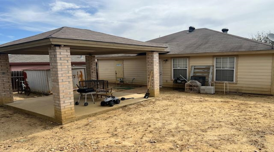 1050 Trent Dr, LAREDO, Texas 78046-5555, 3 Bedrooms Bedrooms, 6 Rooms Rooms,2 BathroomsBathrooms,Residential,For Sale,1050 Trent Dr,20253144