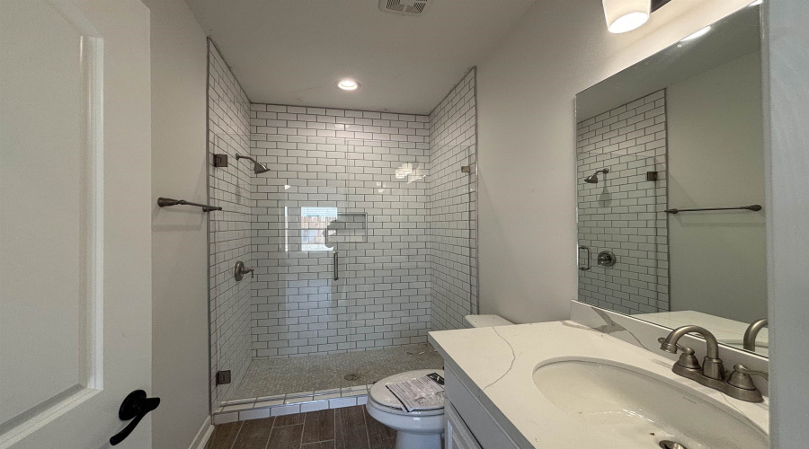 5730 St. Dominic, Laredo, Texas 78046, 3 Bedrooms Bedrooms, 5 Rooms Rooms,2 BathroomsBathrooms,Residential,For Sale,5730 St. Dominic,20252755