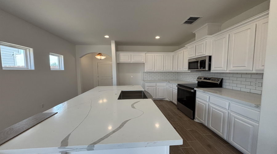 5730 St. Dominic, Laredo, Texas 78046, 3 Bedrooms Bedrooms, 5 Rooms Rooms,2 BathroomsBathrooms,Residential,For Sale,5730 St. Dominic,20252755