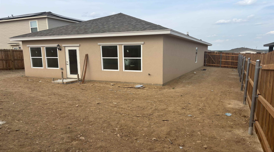 5730 St. Dominic, Laredo, Texas 78046, 3 Bedrooms Bedrooms, 5 Rooms Rooms,2 BathroomsBathrooms,Residential,For Sale,5730 St. Dominic,20252755