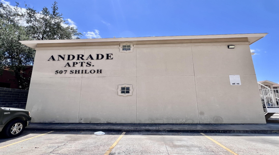 507 Shiloh Dr, Laredo, Texas 78045, 2 Bedrooms Bedrooms, 4 Rooms Rooms,1 BathroomBathrooms,Residential,For Rent,507 Shiloh Dr,20252761