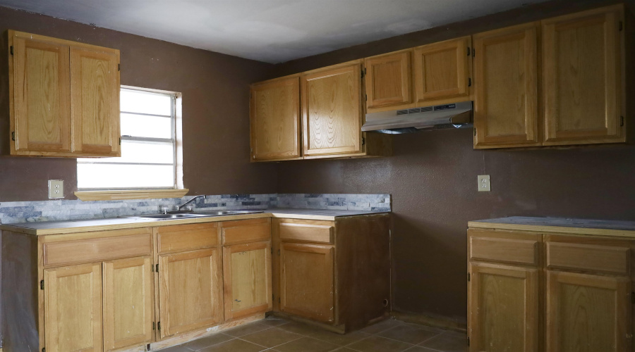 303 Plaza Ln, Laredo, Texas 78043, 4 Bedrooms Bedrooms, 6 Rooms Rooms,1 BathroomBathrooms,Residential,For Sale,303 Plaza Ln,20252767