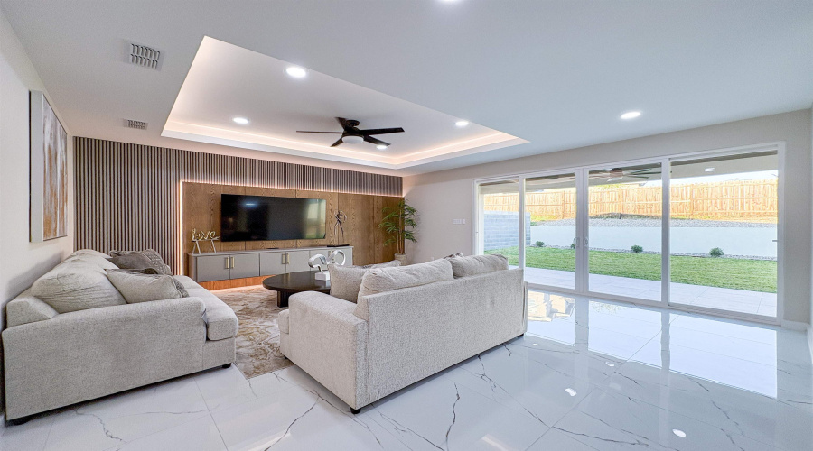 8707 Plantation East Dr, Laredo, Texas 78045, 5 Bedrooms Bedrooms, 8 Rooms Rooms,3 BathroomsBathrooms,Residential,For Sale,8707 Plantation East Dr,20252776