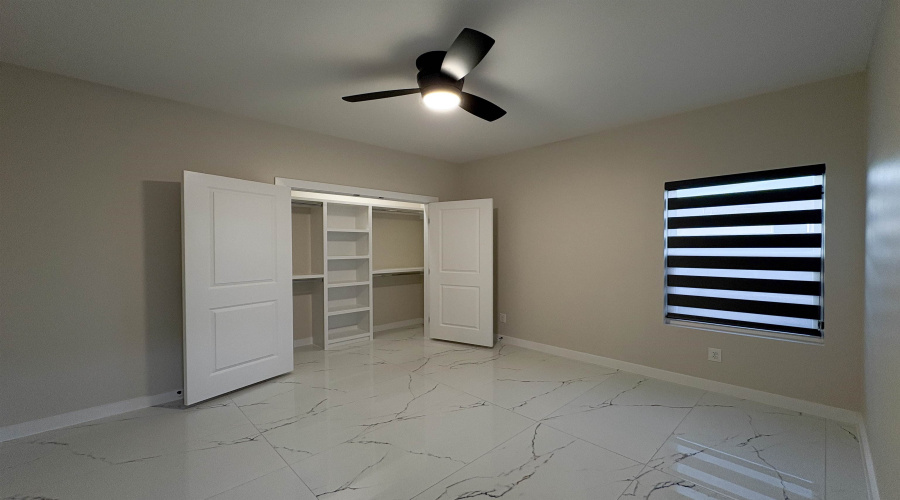 8707 Plantation East Dr, Laredo, Texas 78045, 5 Bedrooms Bedrooms, 8 Rooms Rooms,3 BathroomsBathrooms,Residential,For Sale,8707 Plantation East Dr,20252776