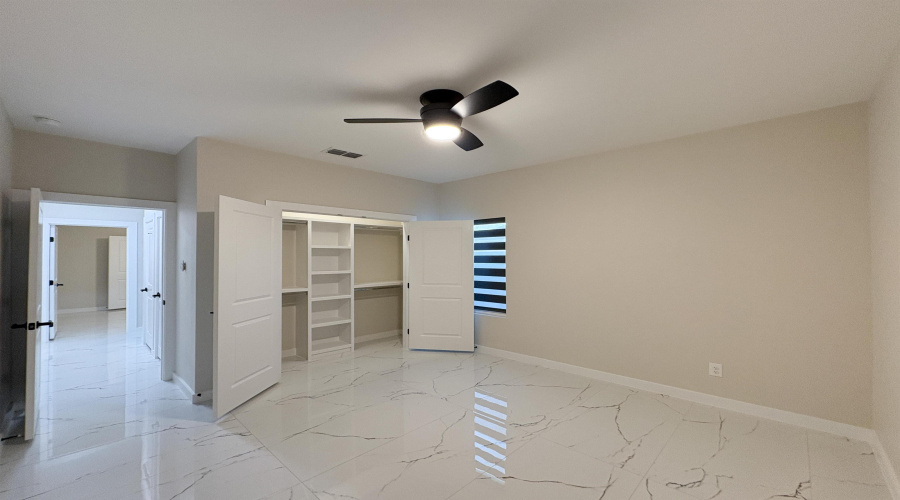 8707 Plantation East Dr, Laredo, Texas 78045, 5 Bedrooms Bedrooms, 8 Rooms Rooms,3 BathroomsBathrooms,Residential,For Sale,8707 Plantation East Dr,20252776