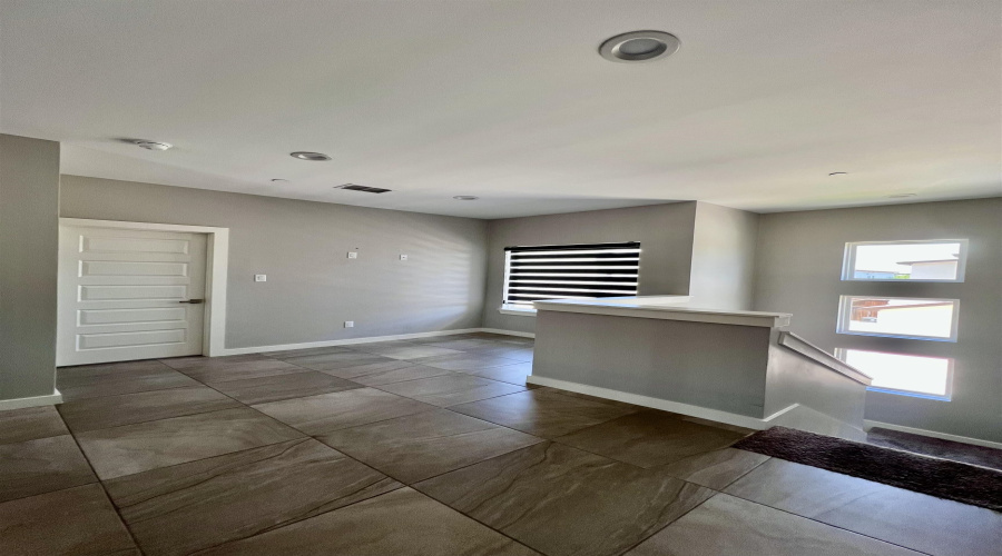 9653 McPherson Rd, Laredo, Texas 78045, 3 Bedrooms Bedrooms, 7 Rooms Rooms,2 BathroomsBathrooms,Residential,For Rent,9653 McPherson Rd,20252780