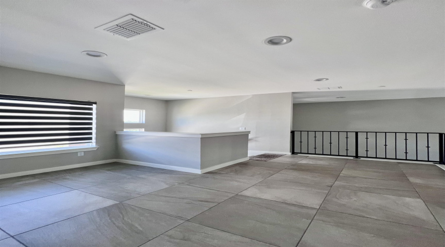 9653 McPherson Rd, Laredo, Texas 78045, 3 Bedrooms Bedrooms, 7 Rooms Rooms,2 BathroomsBathrooms,Residential,For Rent,9653 McPherson Rd,20252780