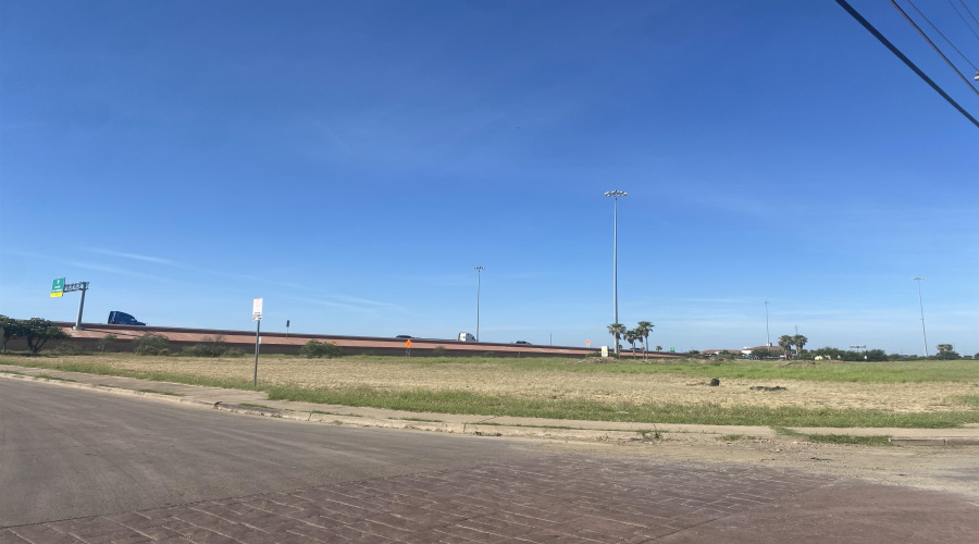 519 Crossroads St, LAREDO, Texas 78045, ,Land,For Sale,519 Crossroads St,20252842