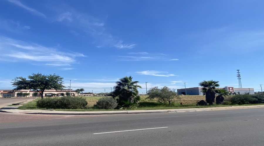 519 Crossroads St, LAREDO, Texas 78045, ,Land,For Sale,519 Crossroads St,20252842