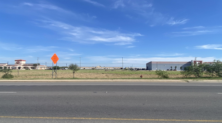 519 Crossroads St, LAREDO, Texas 78045, ,Land,For Sale,519 Crossroads St,20252842