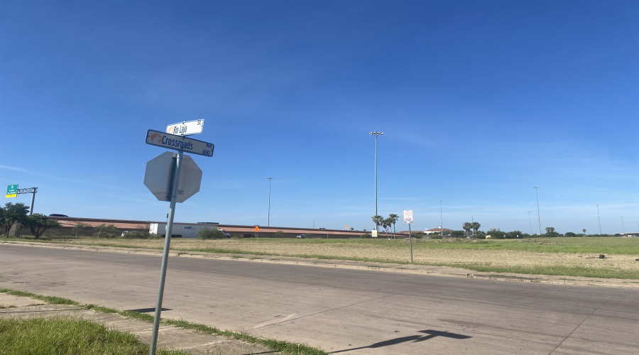 519 Crossroads St, LAREDO, Texas 78045, ,Land,For Sale,519 Crossroads St,20252842
