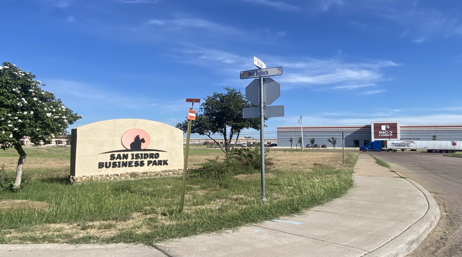 519 Crossroads St, LAREDO, Texas 78045, ,Land,For Sale,519 Crossroads St,20252842