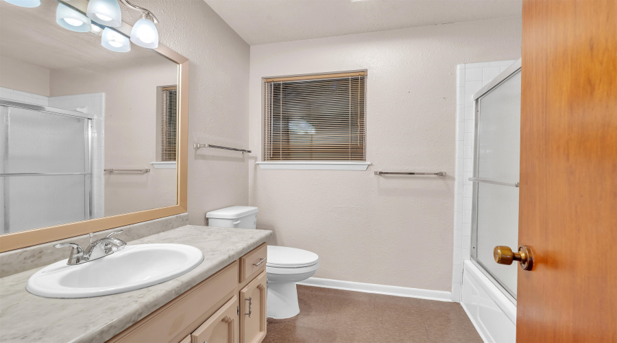 901 Eden Ln, LAREDO, Texas 78045, 3 Bedrooms Bedrooms, 7 Rooms Rooms,2 BathroomsBathrooms,Residential,For Rent,901 Eden Ln,20252800