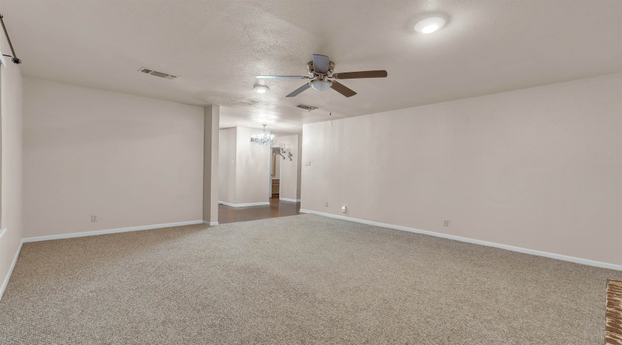901 Eden Ln, LAREDO, Texas 78045, 3 Bedrooms Bedrooms, 7 Rooms Rooms,2 BathroomsBathrooms,Residential,For Rent,901 Eden Ln,20252800