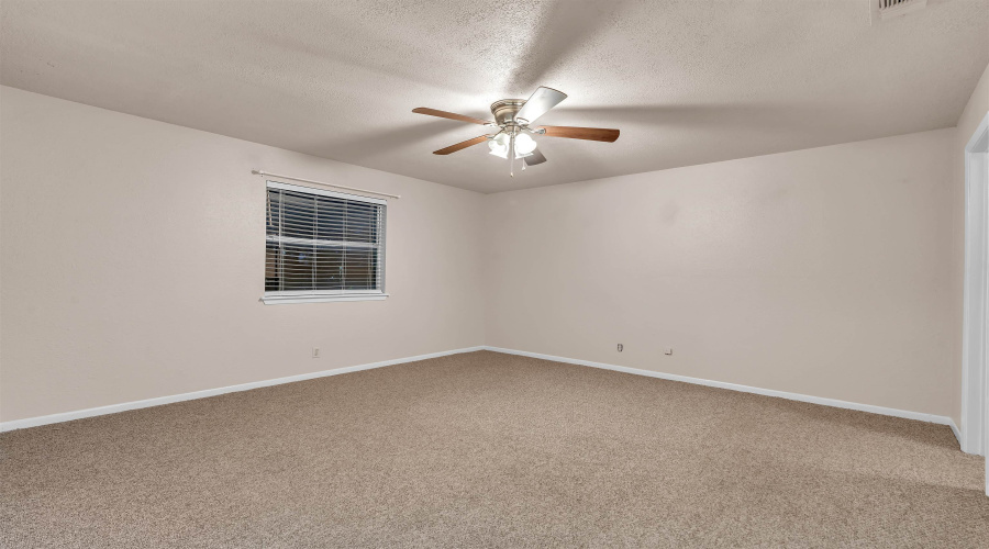 901 Eden Ln, LAREDO, Texas 78045, 3 Bedrooms Bedrooms, 7 Rooms Rooms,2 BathroomsBathrooms,Residential,For Rent,901 Eden Ln,20252800