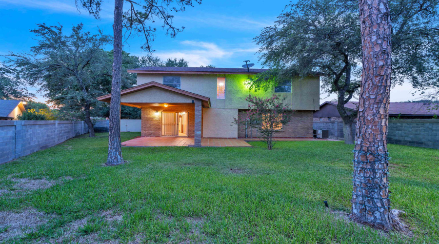 901 Eden Ln, LAREDO, Texas 78045, 3 Bedrooms Bedrooms, 7 Rooms Rooms,2 BathroomsBathrooms,Residential,For Rent,901 Eden Ln,20252800
