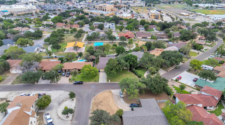 901 Eden Ln, LAREDO, Texas 78045, 3 Bedrooms Bedrooms, 7 Rooms Rooms,2 BathroomsBathrooms,Residential,For Rent,901 Eden Ln,20252800