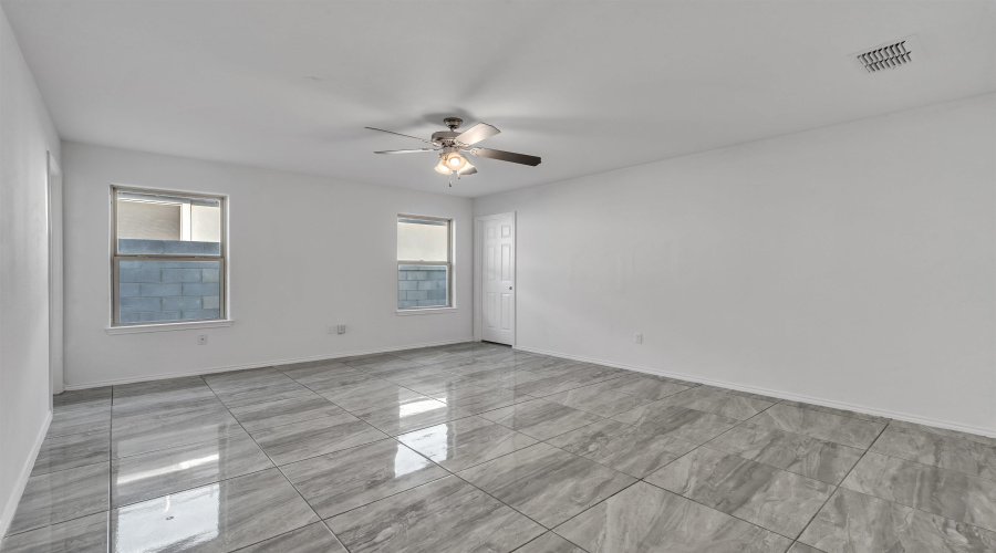 3612 Octavia Dr., Laredo, Texas 78046, 3 Bedrooms Bedrooms, 5 Rooms Rooms,2 BathroomsBathrooms,Residential,For Sale,3612 Octavia Dr.,20252801