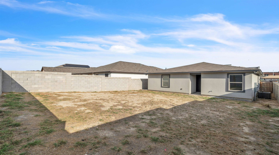 3612 Octavia Dr., Laredo, Texas 78046, 3 Bedrooms Bedrooms, 5 Rooms Rooms,2 BathroomsBathrooms,Residential,For Sale,3612 Octavia Dr.,20252801