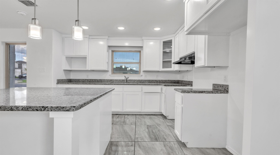 3612 Octavia Dr., Laredo, Texas 78046, 3 Bedrooms Bedrooms, 5 Rooms Rooms,2 BathroomsBathrooms,Residential,For Sale,3612 Octavia Dr.,20252801