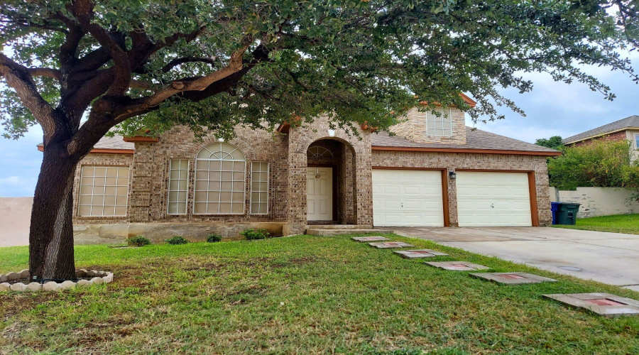 2802 Don Sergio Dr, Laredo, Texas 78045, 3 Bedrooms Bedrooms, 8 Rooms Rooms,2 BathroomsBathrooms,Residential,For Rent,2802 Don Sergio Dr,20252803