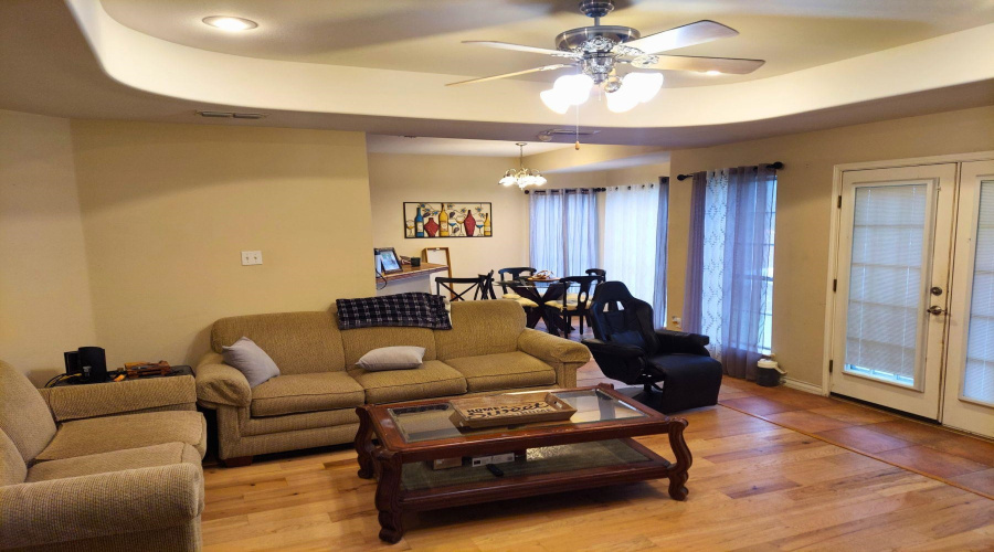 2802 Don Sergio Dr, Laredo, Texas 78045, 3 Bedrooms Bedrooms, 8 Rooms Rooms,2 BathroomsBathrooms,Residential,For Rent,2802 Don Sergio Dr,20252803