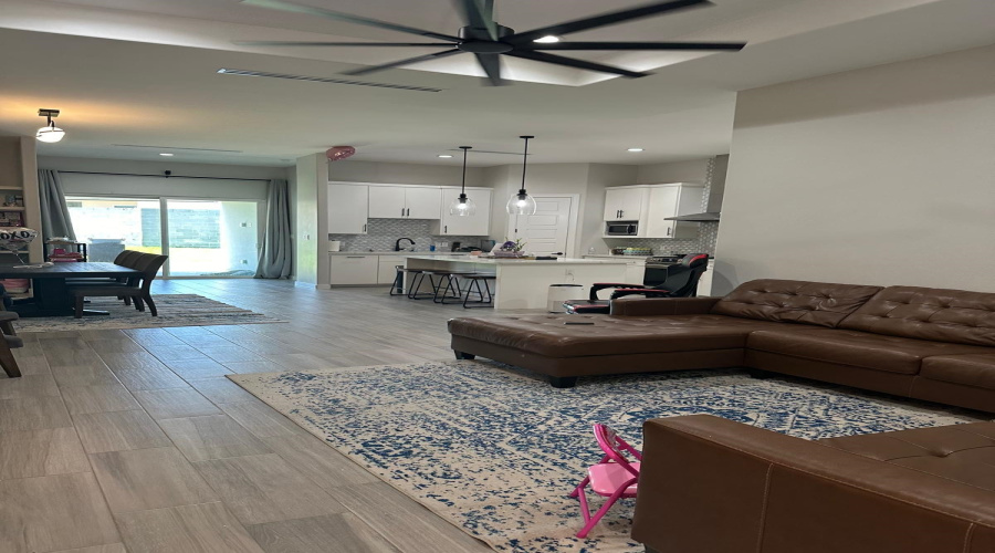 2509 Lucia Ct, Laredo, Texas 78041, 4 Bedrooms Bedrooms, 6 Rooms Rooms,3 BathroomsBathrooms,Residential,For Sale,2509 Lucia Ct,20252808