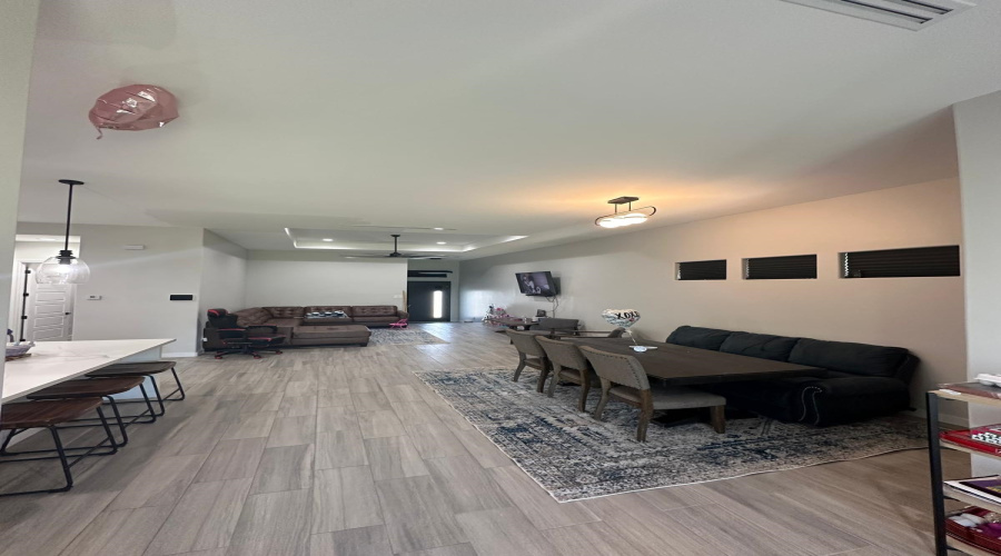 2509 Lucia Ct, Laredo, Texas 78041, 4 Bedrooms Bedrooms, 6 Rooms Rooms,3 BathroomsBathrooms,Residential,For Sale,2509 Lucia Ct,20252808