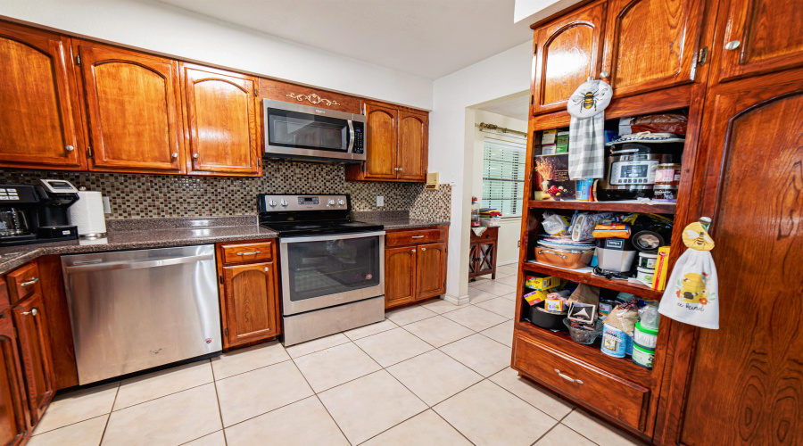 173 Arizona Lp, Laredo, Texas 78041, 4 Bedrooms Bedrooms, 8 Rooms Rooms,2 BathroomsBathrooms,Residential,For Sale,173 Arizona Lp,20252818