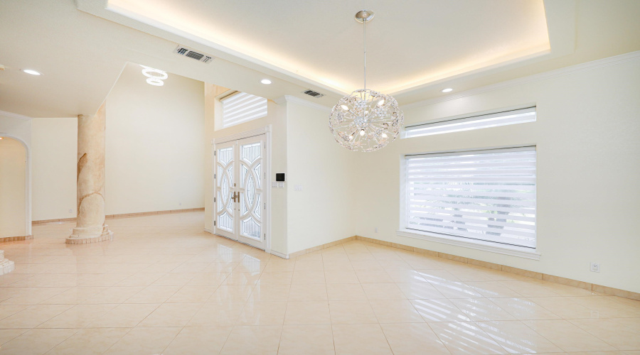 314 Bordeaux Dr, Laredo, Texas 78041, 4 Bedrooms Bedrooms, 11 Rooms Rooms,4 BathroomsBathrooms,Residential,For Sale,314 Bordeaux Dr,20252820