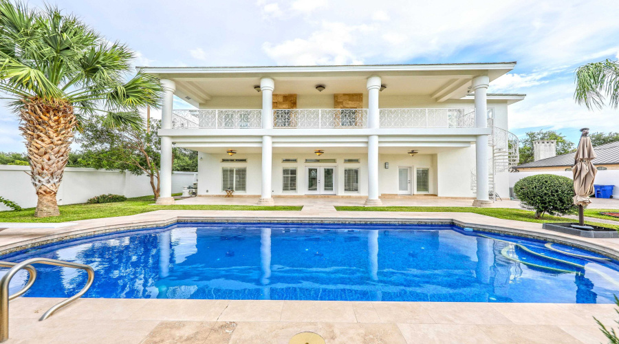 314 Bordeaux Dr, Laredo, Texas 78041, 4 Bedrooms Bedrooms, 11 Rooms Rooms,4 BathroomsBathrooms,Residential,For Sale,314 Bordeaux Dr,20252820