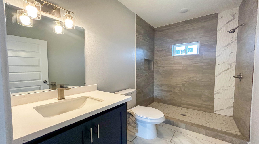 615 E Lane St, Laredo, Texas 78040, 2 Bedrooms Bedrooms, 3 Rooms Rooms,1 BathroomBathrooms,Residential,For Rent,615 E Lane St,20252830