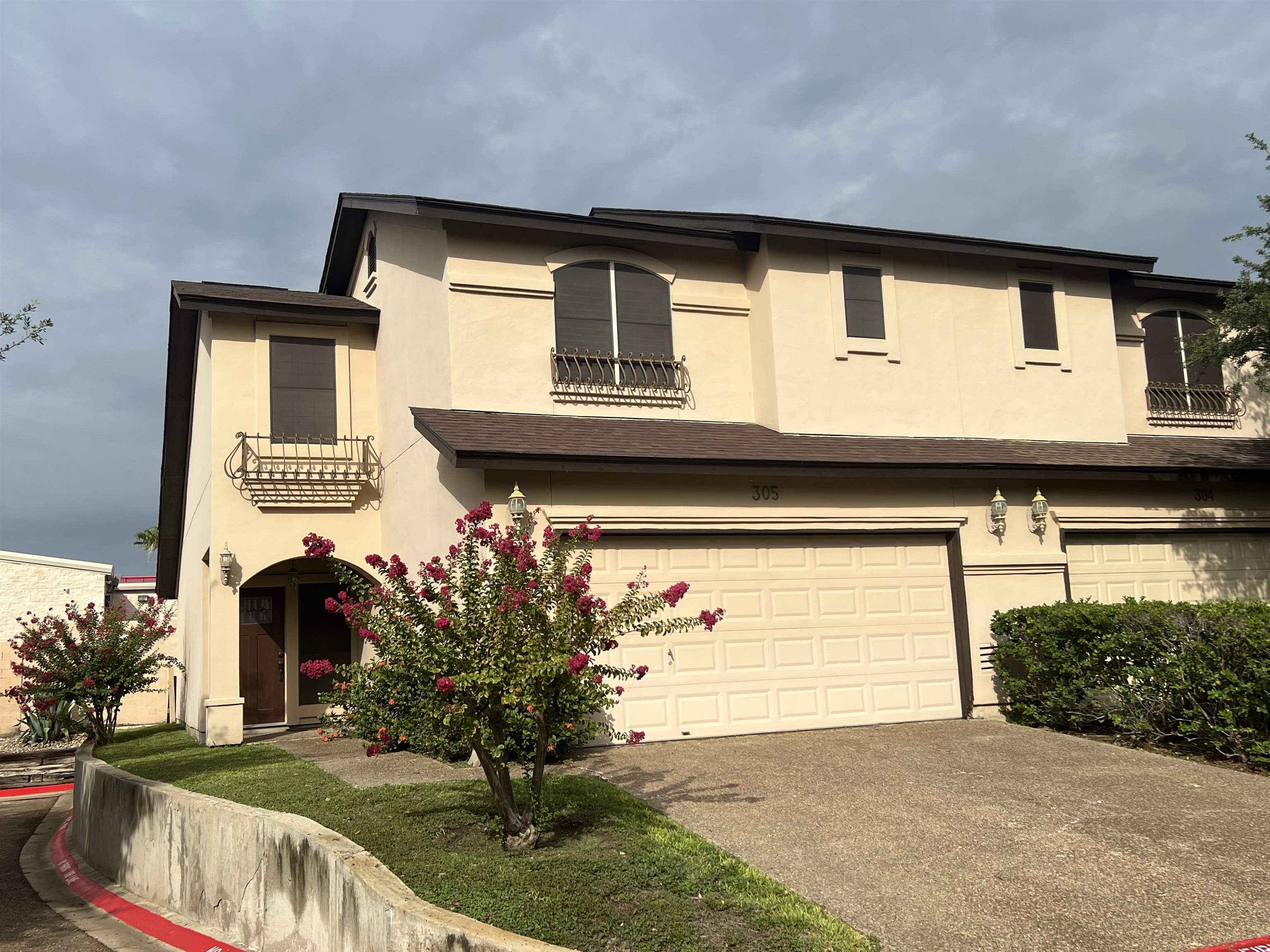 510 Shiloh Dr, Laredo, Texas 78045, 3 Bedrooms Bedrooms, 6 Rooms Rooms,2 BathroomsBathrooms,Residential,For Rent,510 Shiloh Dr,20252862