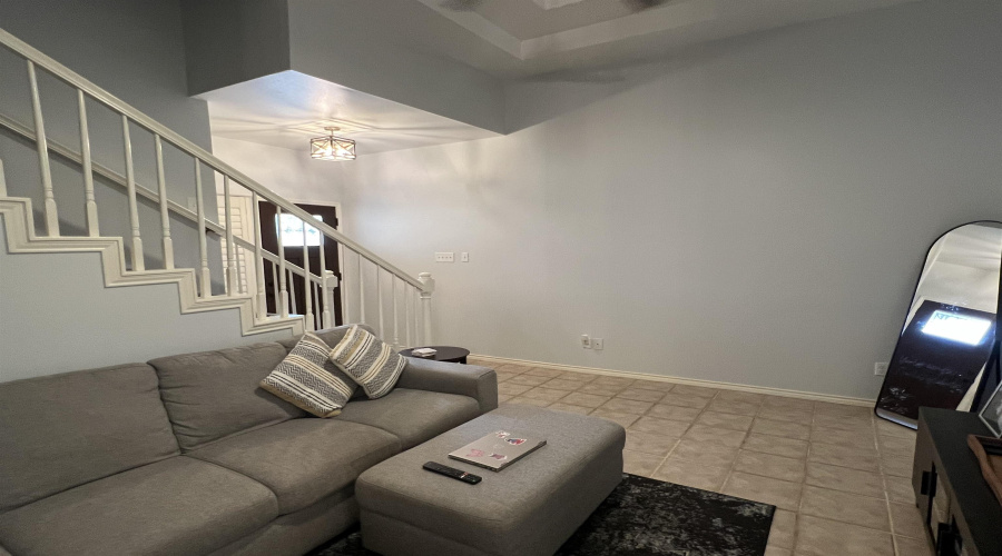 510 Shiloh Dr, Laredo, Texas 78045, 3 Bedrooms Bedrooms, 6 Rooms Rooms,2 BathroomsBathrooms,Residential,For Rent,510 Shiloh Dr,20252862