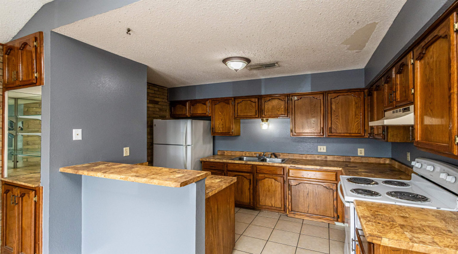 412 Gale St, LAREDO, Texas 78041, 2 Bedrooms Bedrooms, 4 Rooms Rooms,1 BathroomBathrooms,Residential,For Rent,412 Gale St,20252865 412 Gale St, LAREDO, Texas 78041, 2 Bedrooms Bedrooms, 4 Rooms Rooms,1 BathroomBathrooms,Residential,For Rent,412 Gale St,20252865