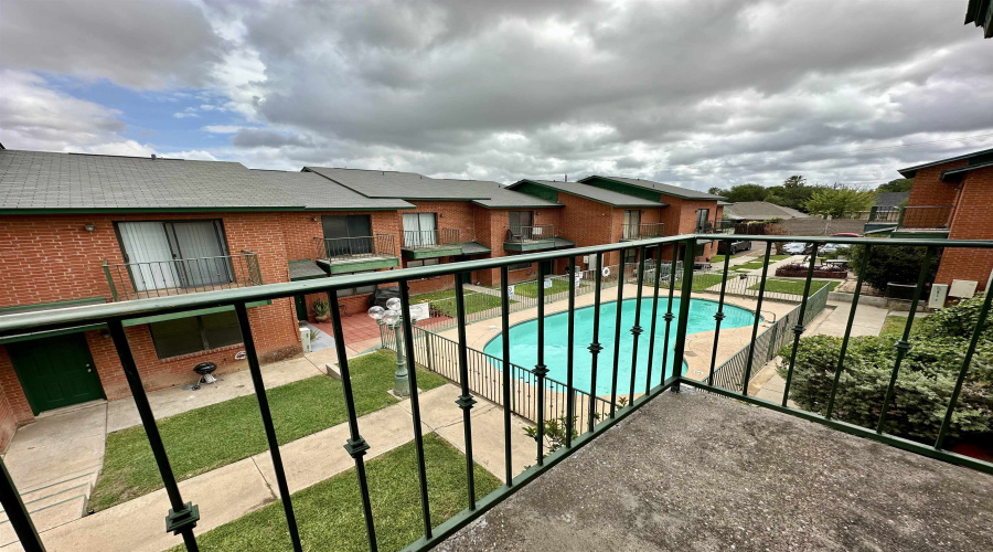 8915 McPherson Rd, Laredo, Texas 78041, 2 Bedrooms Bedrooms, 2 Rooms Rooms,2 BathroomsBathrooms,Residential,For Rent,8915 McPherson Rd,20252867